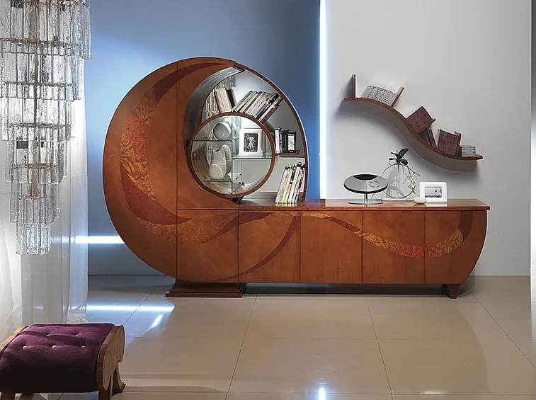 mobile in legno con libreria a spirale