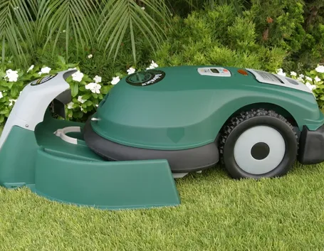 Robot e base di ricarica