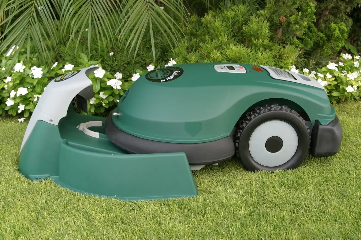 Robot e base di ricarica