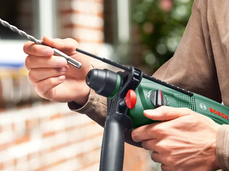 Un modello di tassellatore Bosch