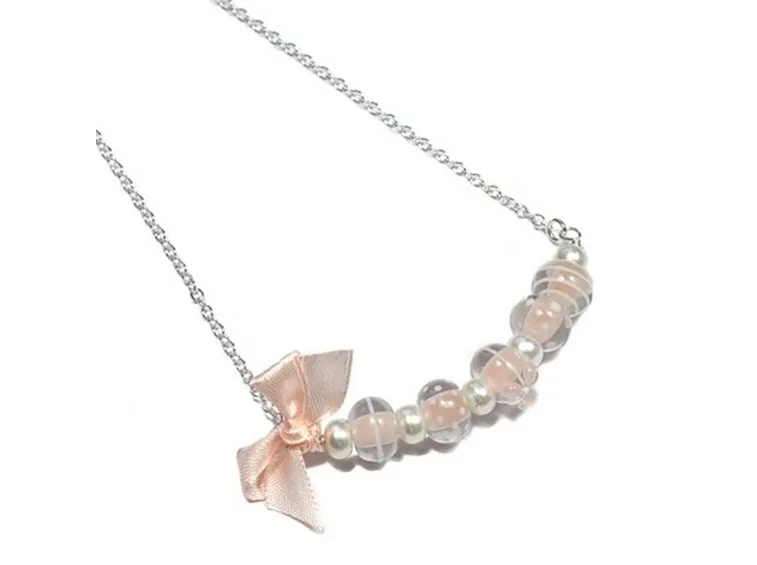 collana di perline di vetro 
