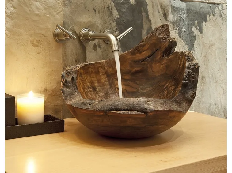 lavabo in legno particolare