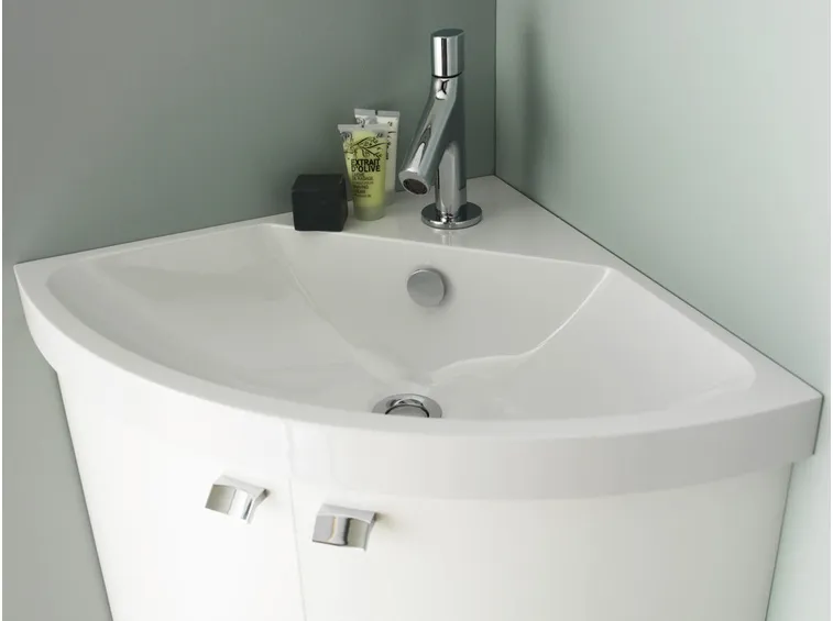 esempio di lavabo angolare