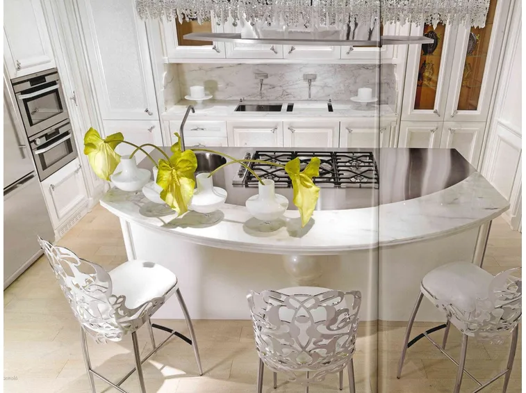 cucina con isola moderna
