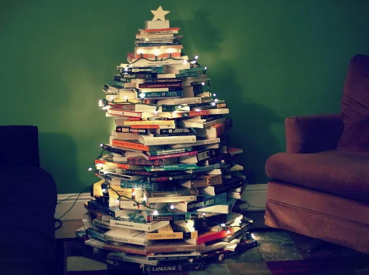 albero di Natale con libri