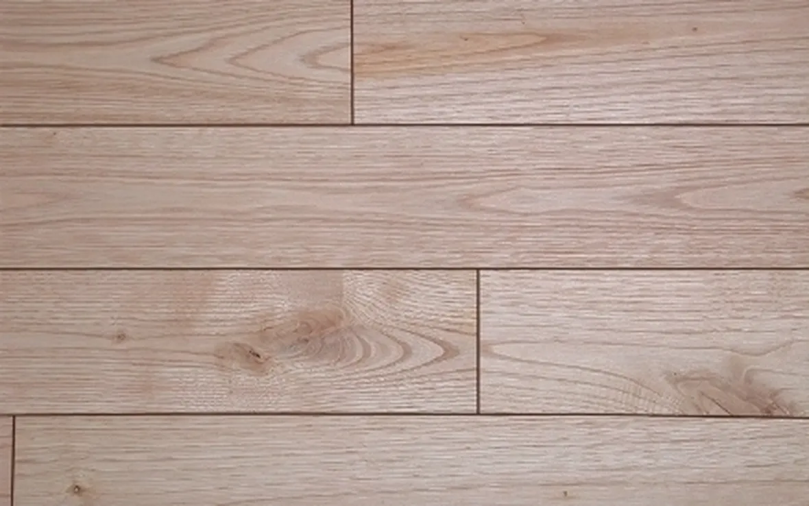 parquet prefinito castagno