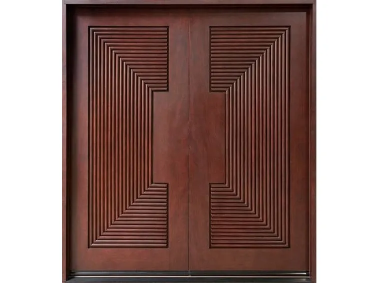 porta in legno scuro
