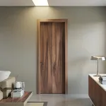 Perché con l'umidità la porta d'ingresso fa attrito e dove tocca (foto Porta d'ingresso Bertolotto Tranciato Noce)