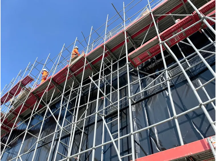 ponteggio per costruzione