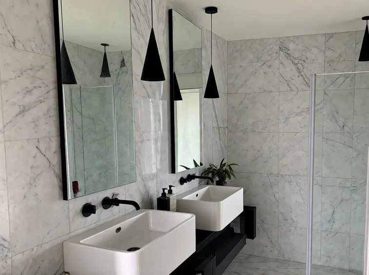bagno in marmo