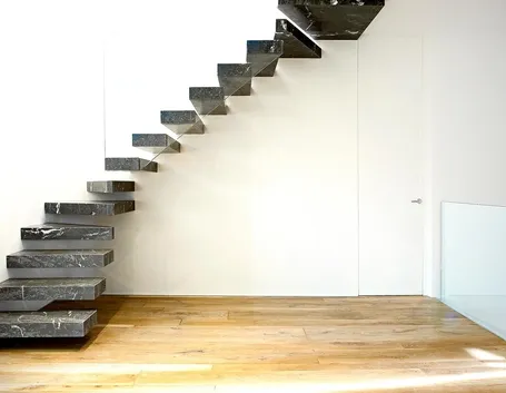 scala a sbalzo