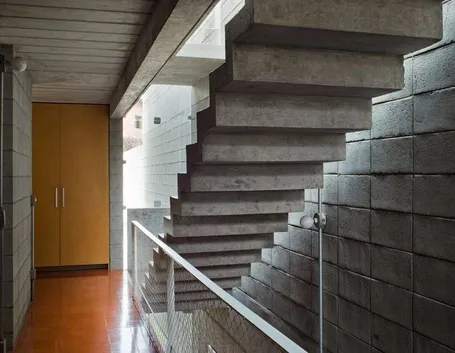 Scale in cemento per interni