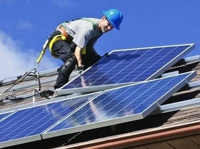 Installare pannelli fotovoltaici