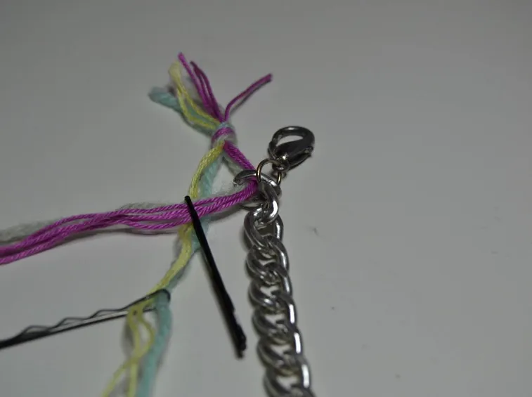 bracciale con filo di cotone e catena