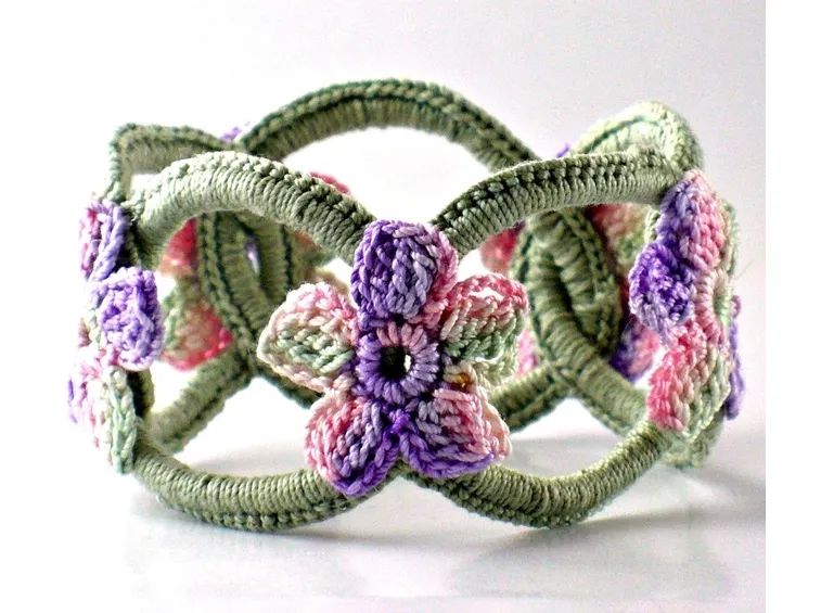 bracciali all'uncinetto