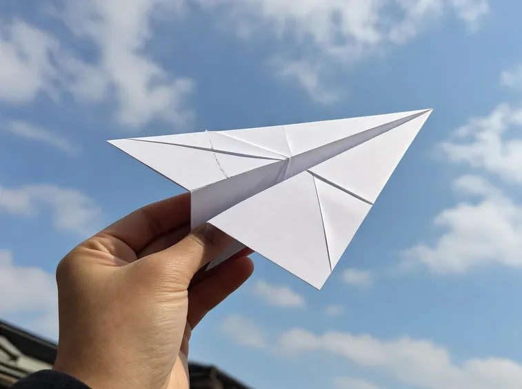 costruire aereo di carta