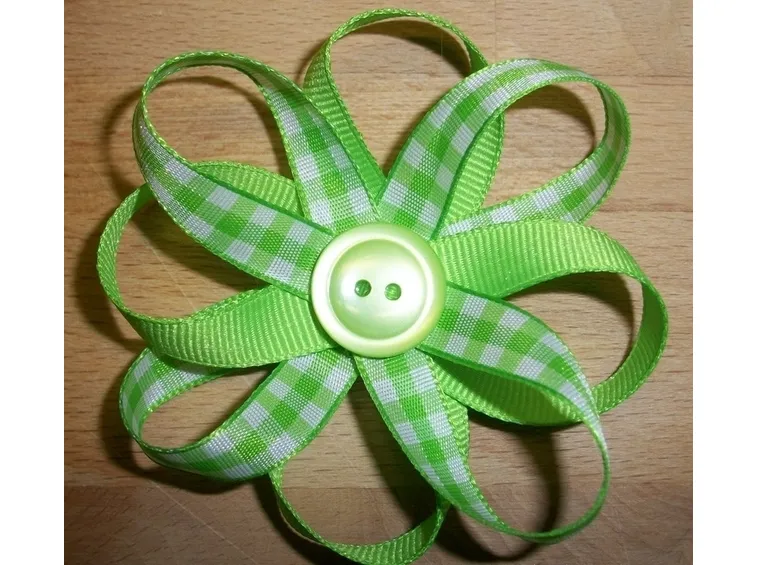 fiore con anelli