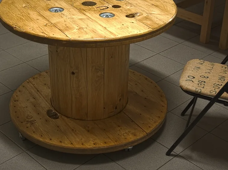 tavolino da esterno con bobina