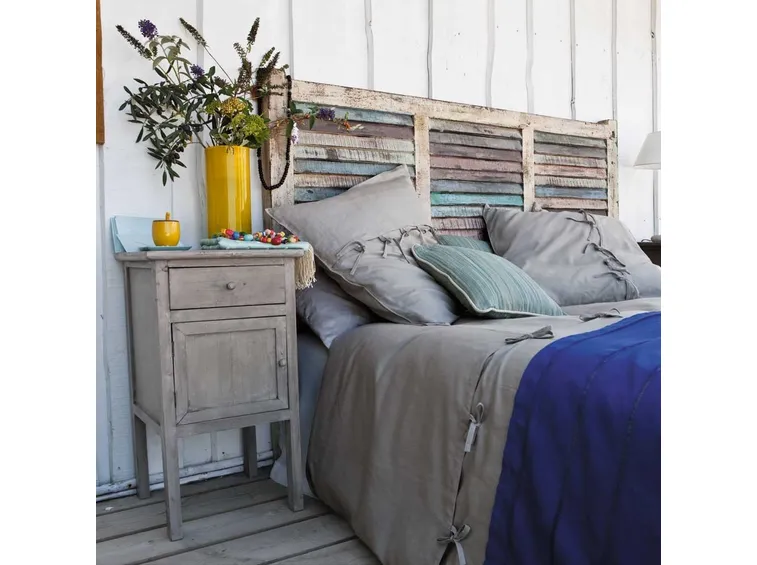 testiera letto con legno di recupero
