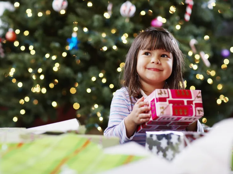 regali per bambini e anziani a natale
