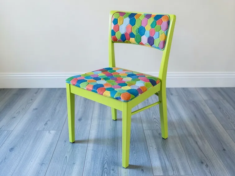 decoupage su sedia