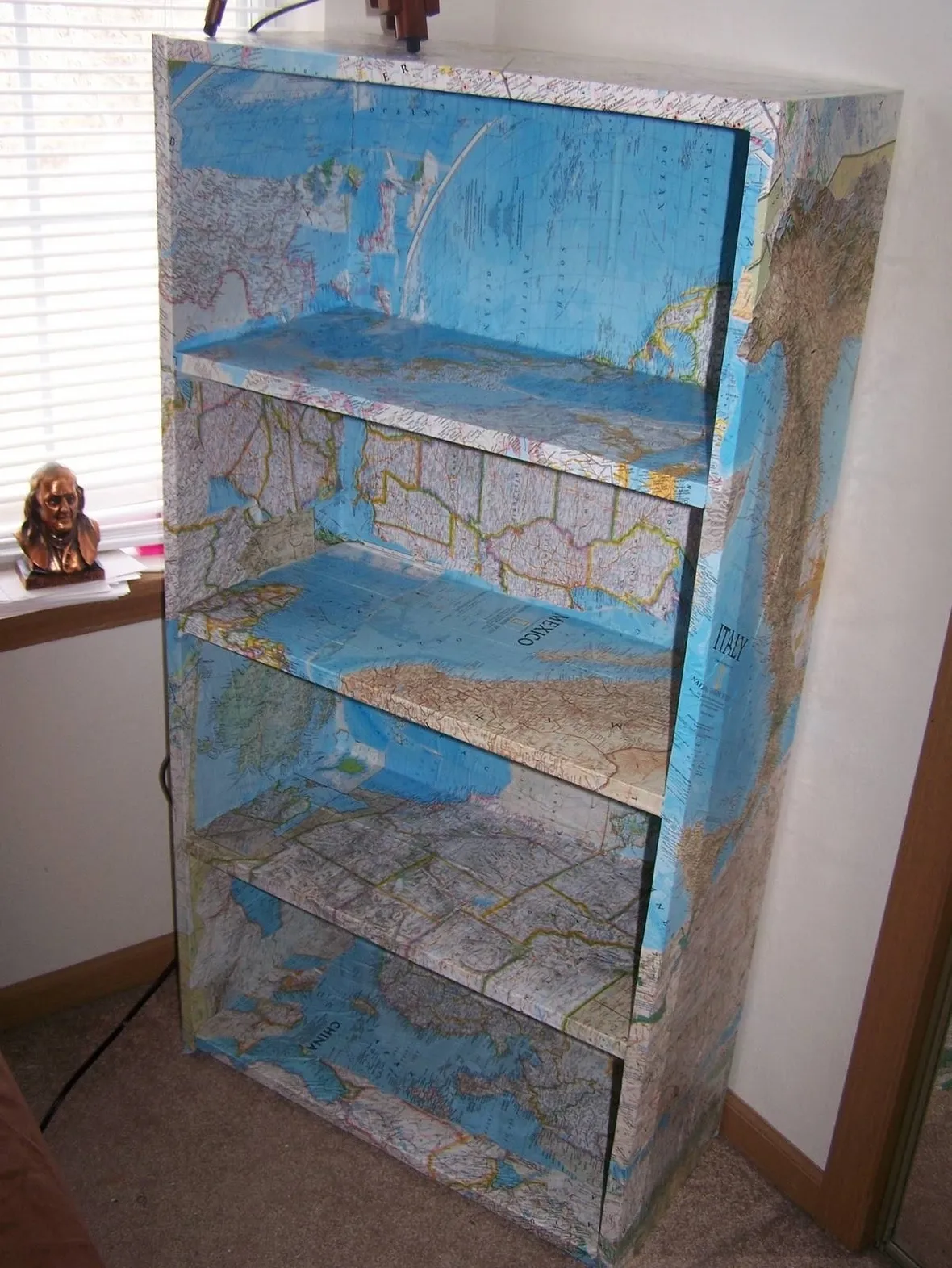 decoupage su libreria