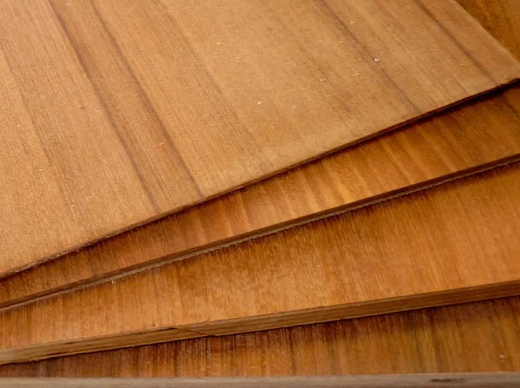 Compensato effetto legno