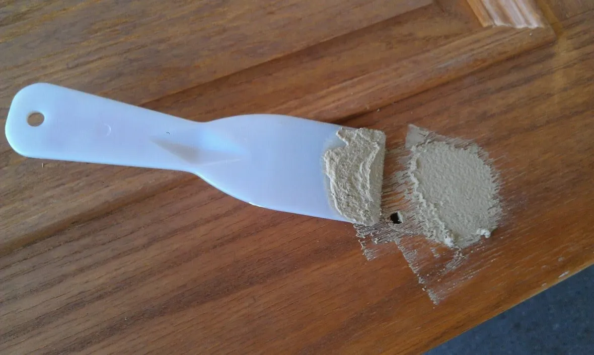 Stucco per legno