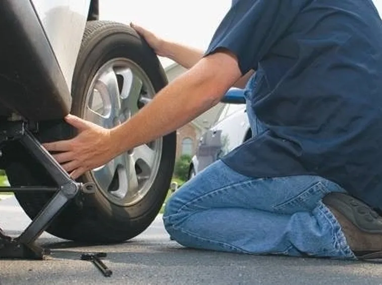 cambiare le gomme