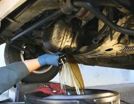 Cambio olio auto