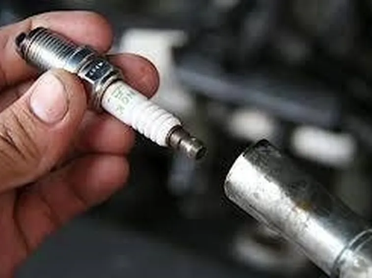 sostituzione candele auto