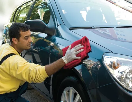 Eliminare i graffi della carrozzeria
