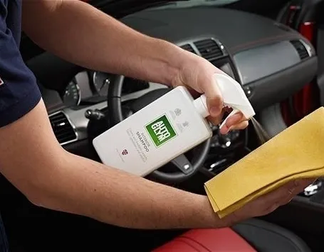Pulizia interni auto