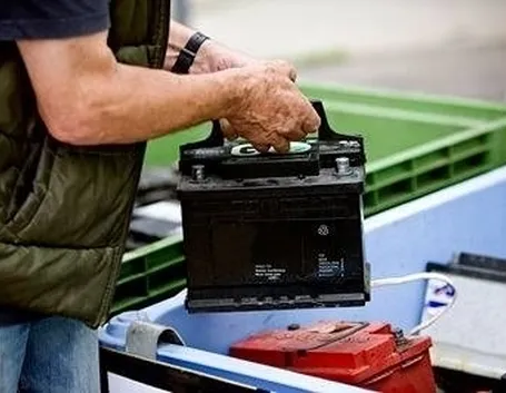 Sostituzione batteria auto