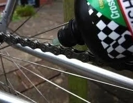 lubrificare bici