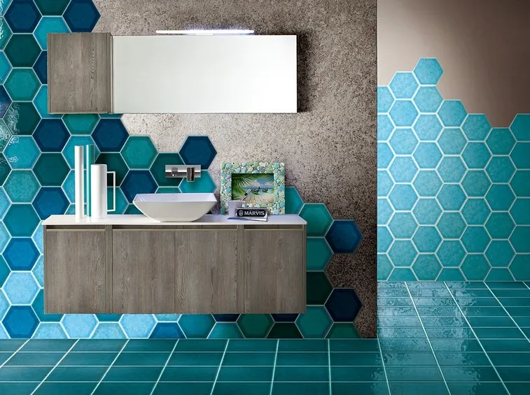 esempio di bagno rivestito con cerasarda