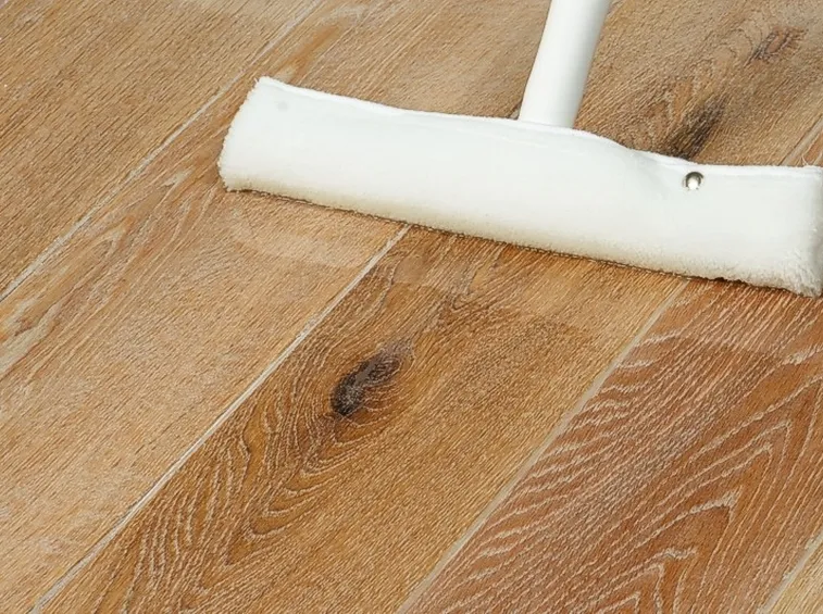 lucidare il parquet