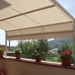 Come lavare le tende da sole
