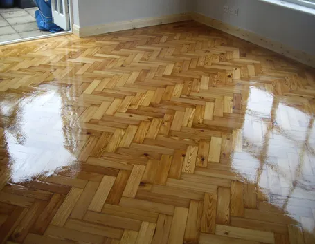 Lucidare il parquet