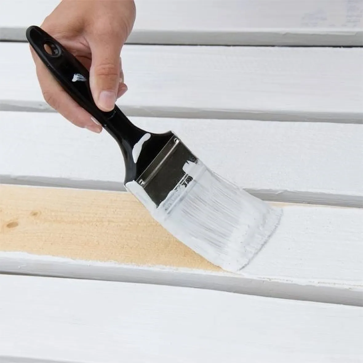 verniciare legno