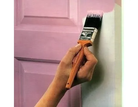 verniciatura delle porte