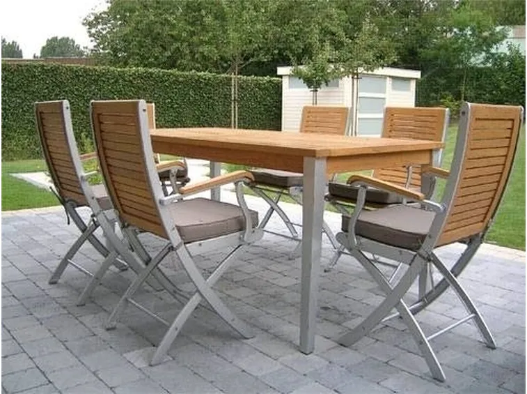 Arredo esterni in metallo