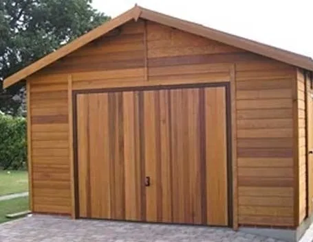 garage in legno