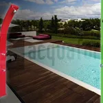 Cosa non sbagliare nella scelta della doccia per piscina