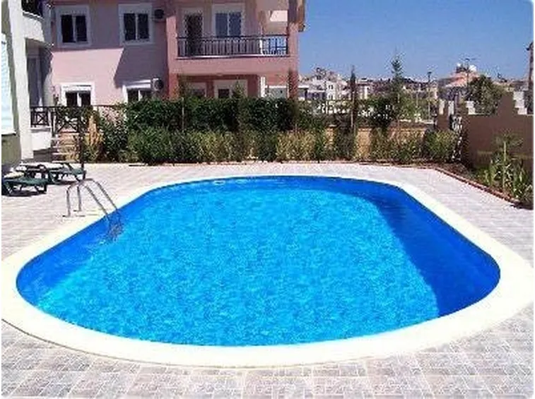 Pregi di una piscina interrata