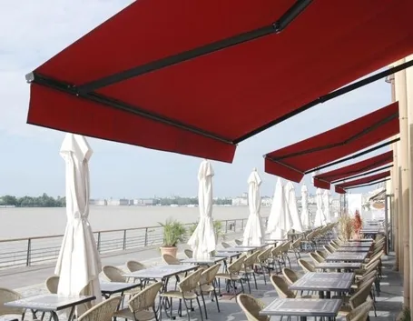 Grande tenda a bracci