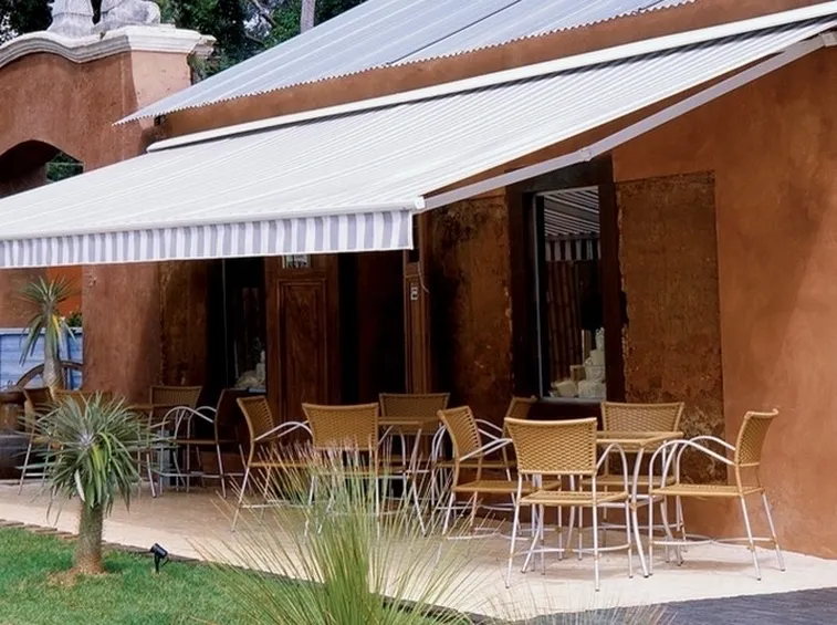 tenda a bracci