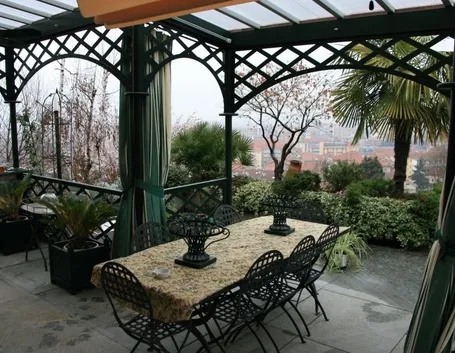 tettoie da giardino in plexiglass e ferro
