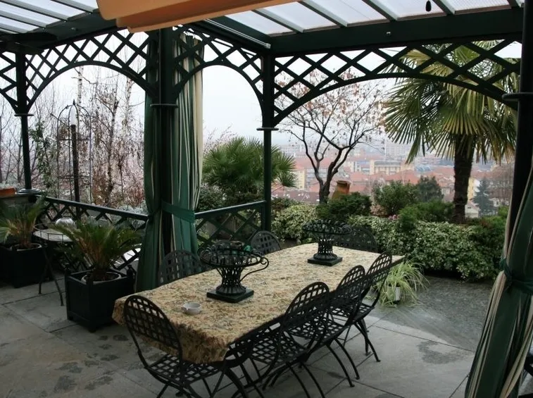 tettoie da giardino in plexiglass e ferro