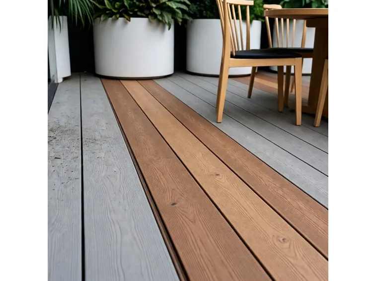 Pavimentazione esterna in legno